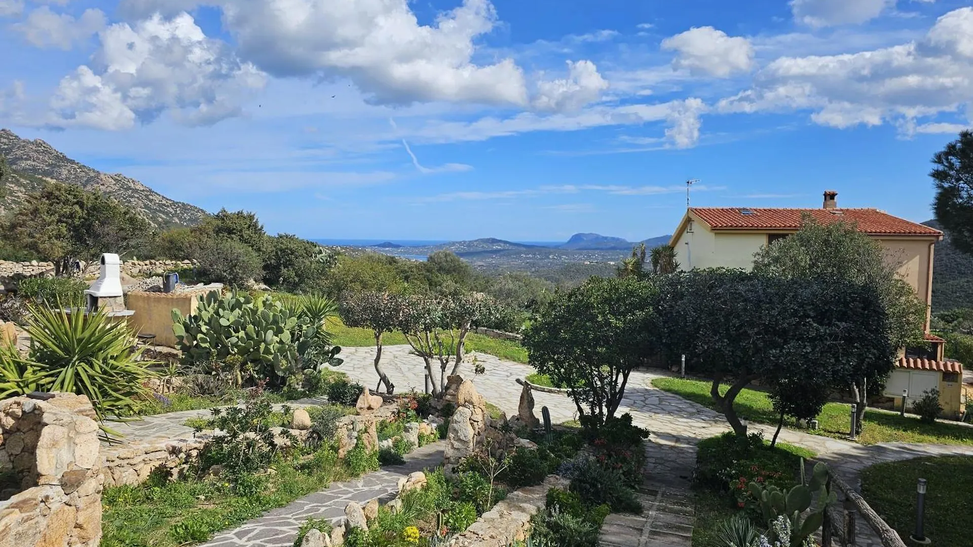 בית נופש Casagliana Coralli House